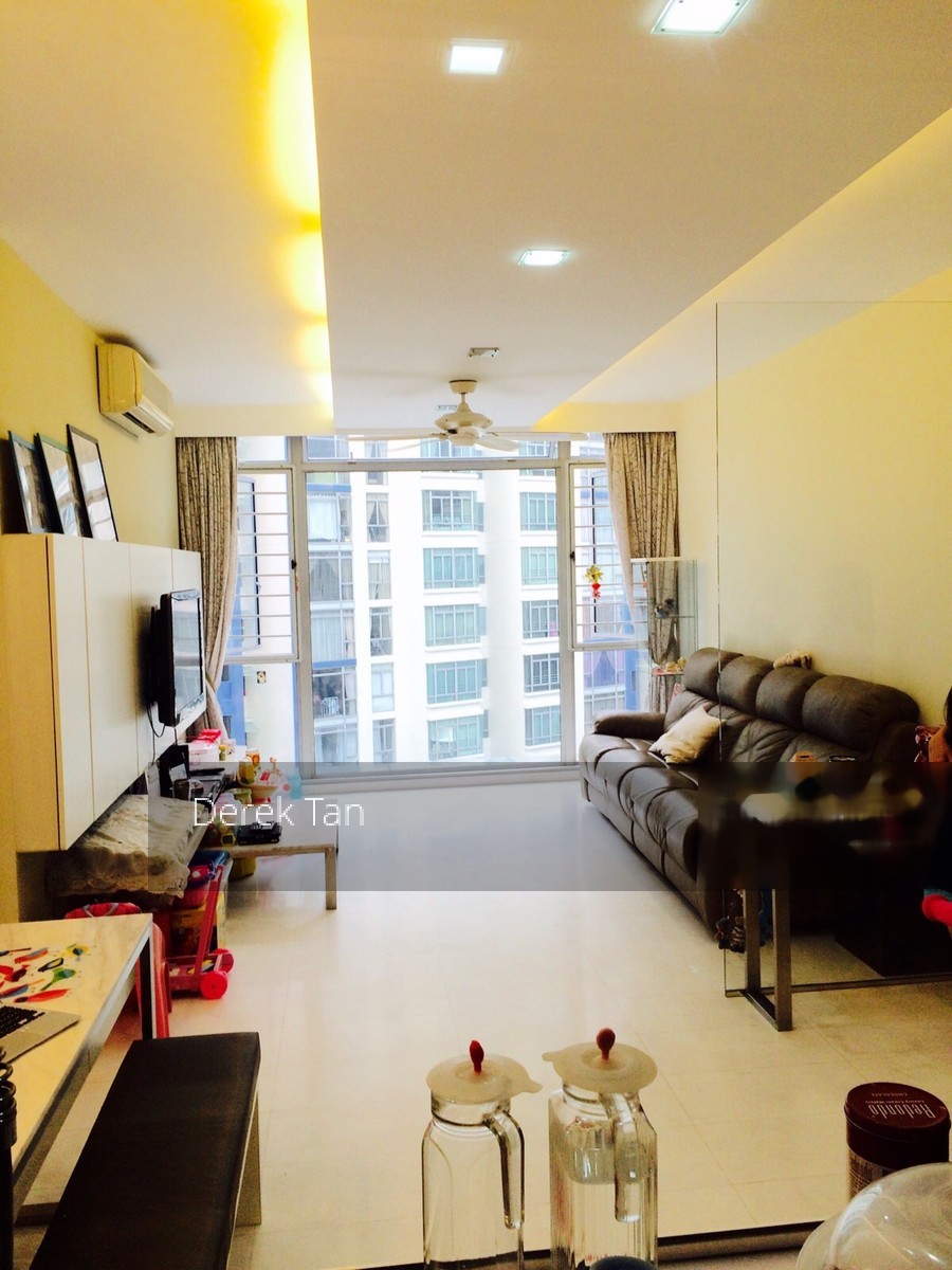 The Lakeshore (D22), Condominium #130249422